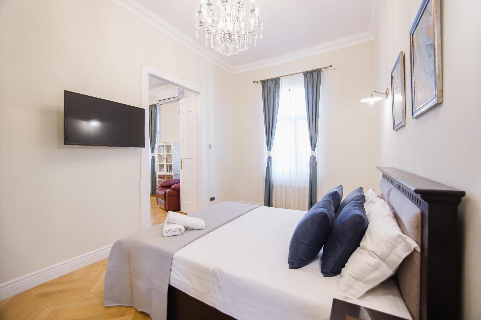 Apartmán Retro Vibes Near Piata Unirii Oradea Exteriér fotografie